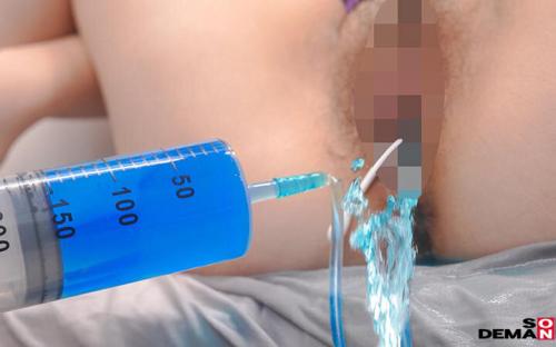 【素人×女子大生】引き締まった筋肉や筋をぴくぴくさせながら液を膣内で留めて大噴出！ 止まらない精子を受け止めて