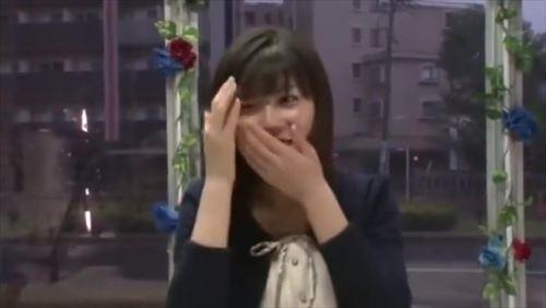 熱意のこもった二人の協力は、楽しげなダンスで結ばれた