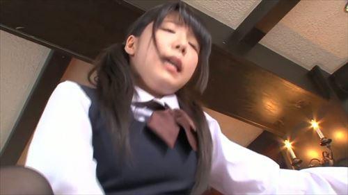 ヤバいほどデカいチ◯コ持ってる執事と、超セレブな姉妹。どっちも超ヤリたい放題だよ。