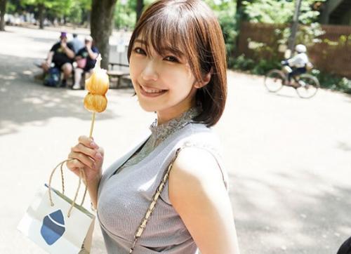 ［ベロチュー×フェラ］エッチな桃尻から伝わる激しいピストン運動に身もだえしヨガっちゃう乳女子