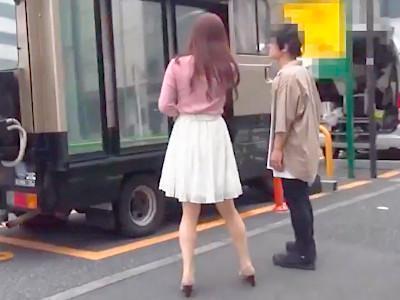 【人妻ナンパ企画】『え…これって…AVじゃない？』可愛い嫁さん下着パンツ羞恥エロ撮影＆唾液からめ濃厚ベロチューに発情し…