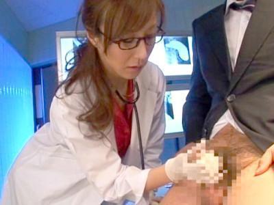 ヤリ過ぎ女医のエッチなお仕事♪患者チンポの勃起力を確かめますｗｗｗこんなお医者さんいたら毎日通うレベル！