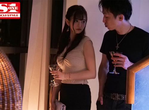 【淫乱×ギリモザ】忘れかけていた10年前の快楽まみれの日々を肉体はしっかりと覚えていた…。 ド淫乱キメセク極限ネトラレ…