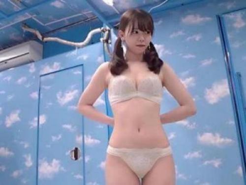 [MM号]Hしないと脱出不可能w『絶対に内緒ですよ？』閉じ込められたマジックミラー号でその気はない男女が禁断セックス  エロ動画 無料エロ動画 寝取られ 盗撮 NTR 素人 ナンパ モニタリング