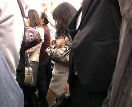 ［OL］〇イプに味をしめた鬼畜の連続ピストンで、肉体が反応し、快楽に溺れる美女