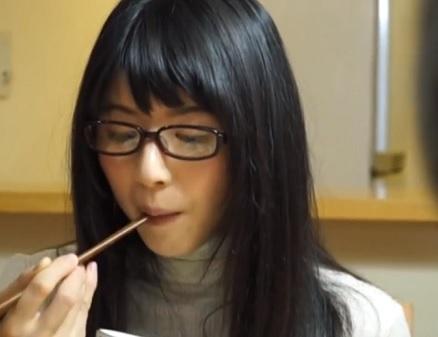 ［FAプロ］無理やりに手を引っ張られ屈辱的な言葉で煽られも快楽は高まり心が崩壊していくデカ乳娘