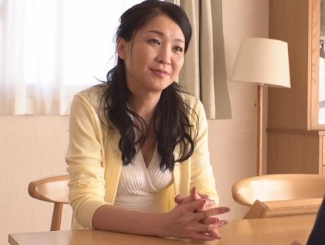 ［人妻］ずっと内に秘めて我慢していた欲求を解放され悶え満足するも身体はまだ欲求不満の主婦