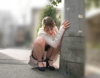 ［巨乳］エッチな桃尻から伝わる激しいピストン運動に身もだえしヨガっちゃう女の子