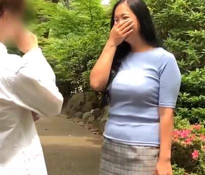 ［人妻］その辺の普通の男性では耐えられないほどのテクニックで手を緩めず快感に溺れる美人妻