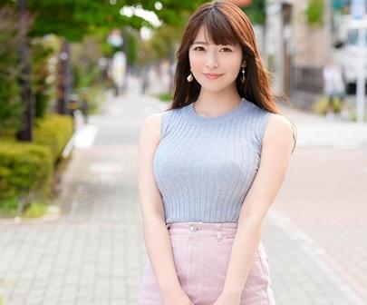 ［マジックミラー号］官能的な大きな尻にガンガン鬼突き上げされ、身悶え倒錯セックスをする美少女