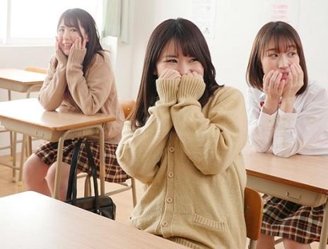 ［ベロチュー］ 溢れだす濃密な魅力を振りまき無意識に視線を集め精液を奪ってしまう女子高生