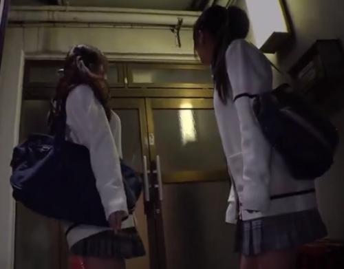 ［無料］完璧な鬼畜に股を開かされ、ねじ込みピスの運命に身を委ねる女子高生