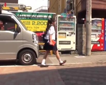 ［女子校生］興奮し切った男根に突き上げられ抵抗もできずただ狩られるままにされるカワイイ生徒