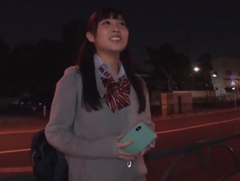 ［騎乗位］ 奔放な快楽に溺れ未知の快感に身も心も奪われスゴイ腰使いを始めちゃうお嬢ちゃん