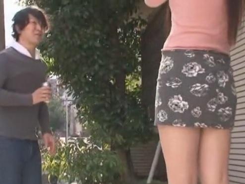 ［熟女］エロ度満開でヌルヌルになったマ●コにずっぽりハメられる美乳美女主婦