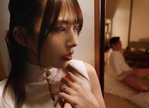 ［ベロチュー］アへ顔をいろいろと披露して常に気持ちよさそうに興奮して乱れる主婦