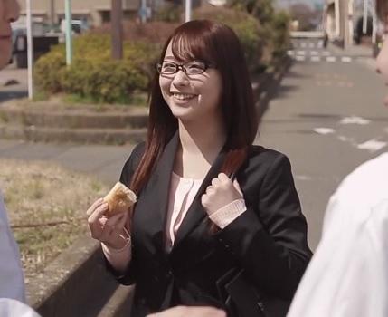 ［口内射精］溜まった金玉の液をどうぞぶちまけてねと言わんばかりに責めていく女教師