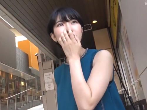 【若妻NTR不倫旅❤素人】夫がEDになりセックスレスに堪えられないスレンダー美人奥様…温泉旅で他人とのSEXに身悶え絶頂