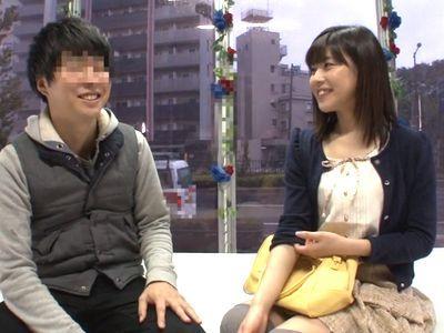 【マジックミラー】友達同士大学生で友情検証企画！彼氏がいるのに男友達と友情崩壊なエロエロセックスする清楚ビッチ美少女！
