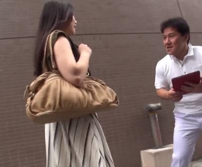 ［人妻ナンパ］たまんないボディに大興奮され敏感な身体にも勃起度MAXでいっぱい出される美熟女