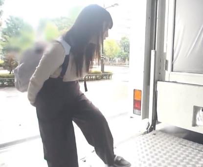 ［口内射精］身体が溶けるほどのSEXでアヘ顔を何回も変貌させ、興奮でイキまくる美少女