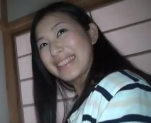 ［不倫］身体も表情も溢れる感情を露わにしながら絶頂を迎えてしまう奥さん