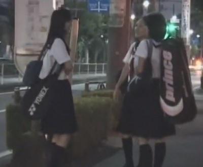 ［痴漢］我慢の限界を超え感情が溢れ出し刺激に身を任せイカされてしまうJK