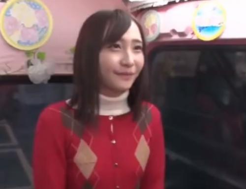［女子大生］激しいプレス運動の濃厚なセックスで頭がぼーっとなり大量出しをされるJD