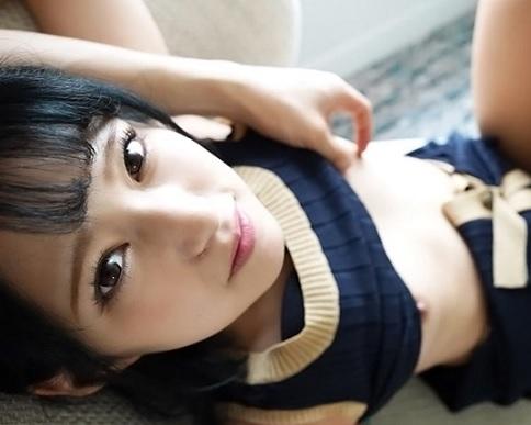 ［貧乳］我慢しきれない堅いちんちんを弄りたっぷりザーメンを搾り取りとろうとする乳女子