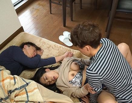 ［AV］無限の体力で硬くそそり立つピストンに耐えて、エロメスとしてマジイキする人妻