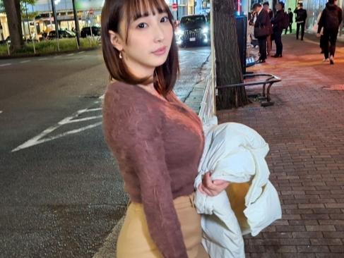 【鈴乃ニナ】ナンパした巨乳美女のエロいカラダをねっとり愛撫！ 感度抜群の美乳を揉みしだいて、エチエチな時間を満喫！オナサポ必至ｗ