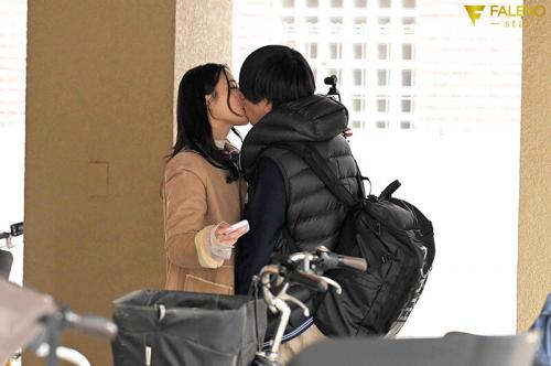 【痴女×逆ナン】「私とキスしてみませんか？」いきなり声掛けて来たお姉さんのテクに耐えれたらSEX！
