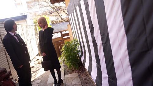 【金髪ギャル×レイプ】不謹慎な髪型で親友の三回忌に現れた親友の元カノに腹が立ち無理やり犯してやったww