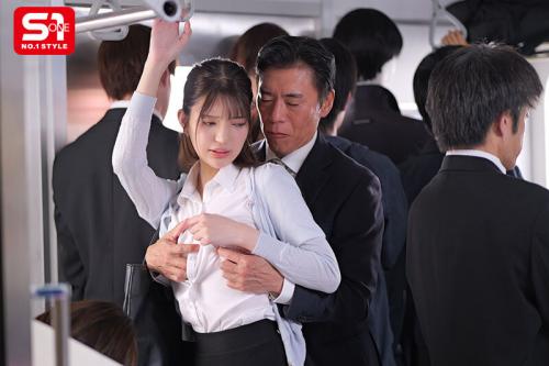 【美少女JD×痴漢】教育実習生中の綺麗で清楚な女子大生が痴漢師の指テクにハマってしまいお漏らしまでしてしまう！