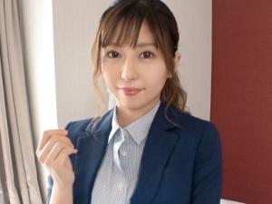 【素人ナンパ】『セフレ3人！？』脱がせてみると嬉しい超美乳♡気持ちいいこと大好きなアラサー保険営業レディがハメ外し