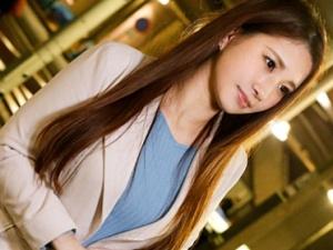 【人妻ナンパ】熟れ始めの三十路ボディがエロい！！セックスレスで性欲を持て余してるフェロモン妻がまさかの中出しFUCK