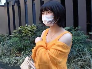 【素人ナンパ】清楚に見えてビッチ！！「奥好き…♡」ヤリモクの出会いを求める美少女が初対面チ●ポでイキまくっちゃう！！