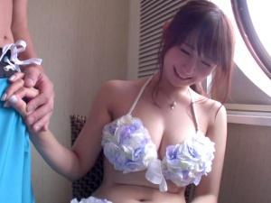 【素人ナンパ】「ちょっと待って、ああっ♡」異常にビンカンな巨乳娘！！たっぷんたっぷん♪おっぱい揺らしながらピストンで…