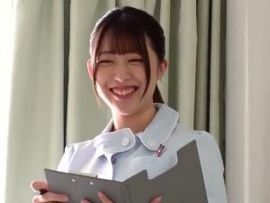 「ナイショですよ？」そう言っておもむろにペニスを咥えてくれるお姉さん！！あれよあれよとエロ行為はエスカレートしていき…