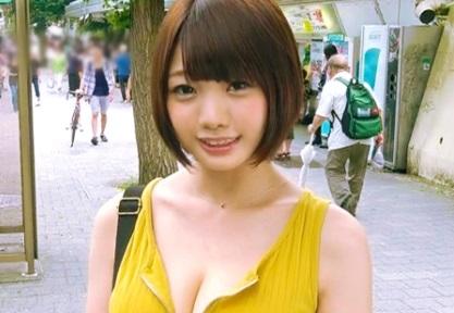 バスタオルにくるまって「みみを攻めて下さい！」と照れながらお願いする姿はマゾの入口に立ったばかりの小動物のよう！