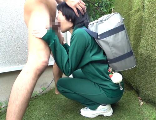 奴隷×調教「ご褒美だよ～」ひよこ少女が、ご主人様のおチンポで、喉奥を犯されている