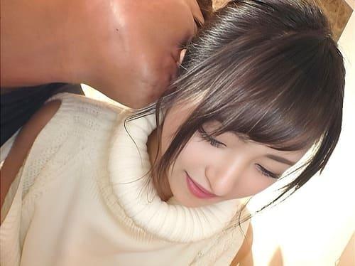 【素人美少女ハメ撮り】ニットワンピの可愛らしい20歳美容系専門学生のパイパン割れ目弄り、フェラ、手コキ、おチンポ挿入腰振り。