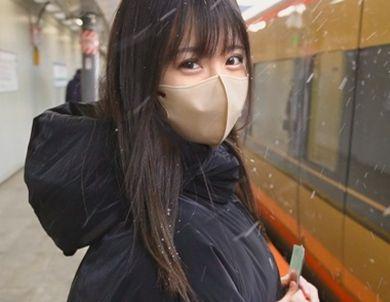 【人妻】清楚淑女な三十路美魔女美女人妻と不倫温泉旅行！野外露天風呂混浴セックスで立ちバックハメする淫乱ビッチエロ浮気妻！