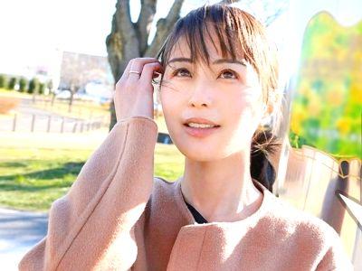 SEX療法で人見知りを治したいとAV出演する三十路美魔女美女人妻！清楚美人奥さんが離婚覚悟でハメ撮りするエロ不倫セックス！