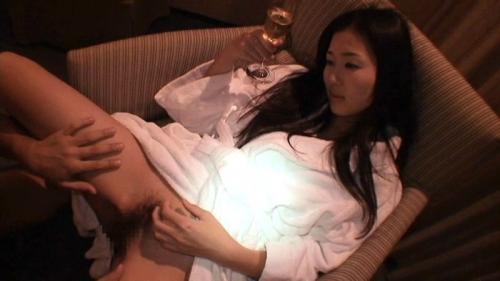 【ホテル×クンニ】「気持ちいい?♡」ホテルでクンニ大好き女子が舐められエッチモード全開で濃厚SEX!