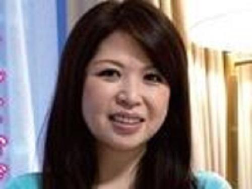 《熟女ナンパ》ミニスカ熟女は好きですか? 熟れすぎたカラダが若いチンポ求めて逆ナンパwww