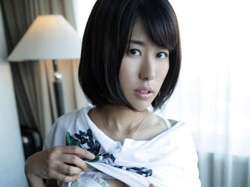 《人妻さん》「もうちょっと気遣って…」☆それが出来ない亭主だから他人棒でイカされるwww