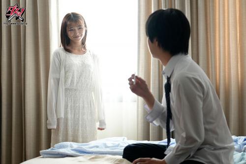 【キス×美乳】その声で全てを忘れたいほどに..淫乱BODYなエチチスレンダー美貌同級生との濃密性交!!