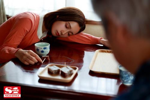 【人妻レイプ】変態鬼畜の義父が美巨乳おっぱいの若妻を凌辱！睡姦NTR不倫セックスで堕ちてゆくエロい美女