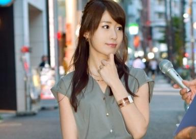 ＜人妻×ナンパ＞一児の母が脱ぐ！ハメる！街行く綺麗なセレブ奥さんが自宅で生挿入され中出しSEXする！エロい美人奥様